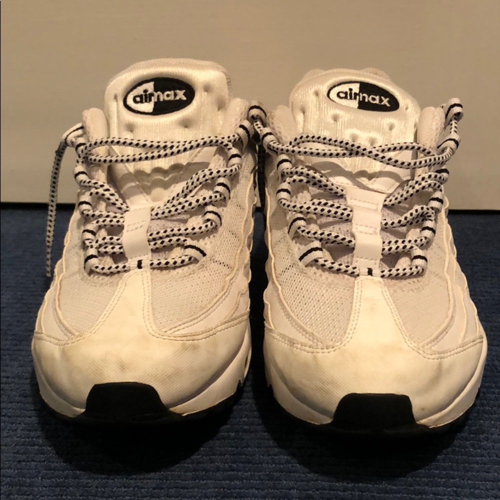 Retro White Nike Air Max